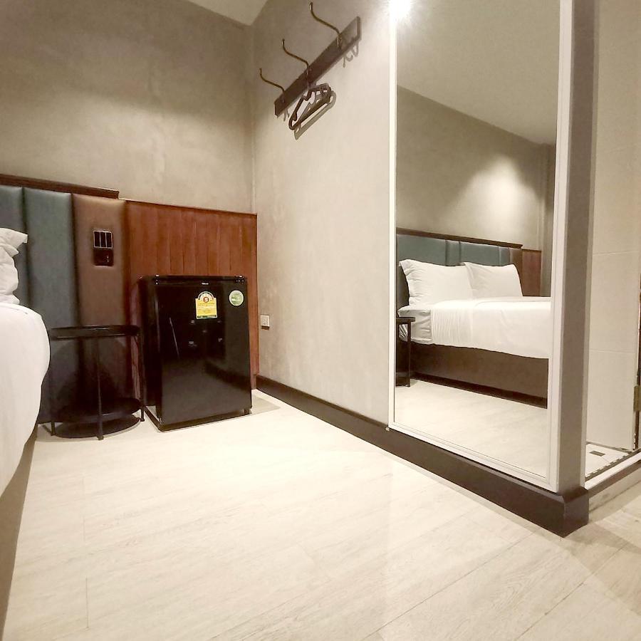 Narawad Boutique Hotel Bangkok Extérieur photo